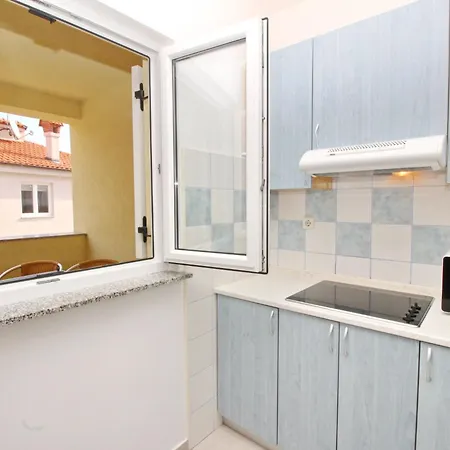 Lägenhet In Mit Eigenem Balkon By Interhome *