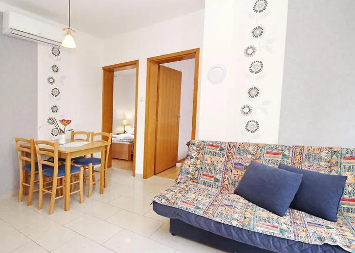 In Mit Eigenem Balkon By Interhome דירה *