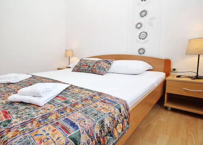 In Mit Eigenem Balkon By Interhome * באסקה