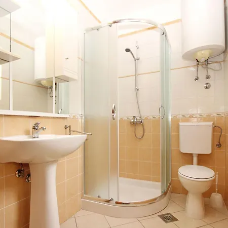 In Mit Eigenem Balkon By Interhome Apartamento *