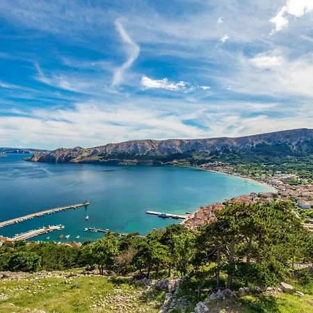 In Mit Eigenem Balkon By Interhome Apartamento Baška